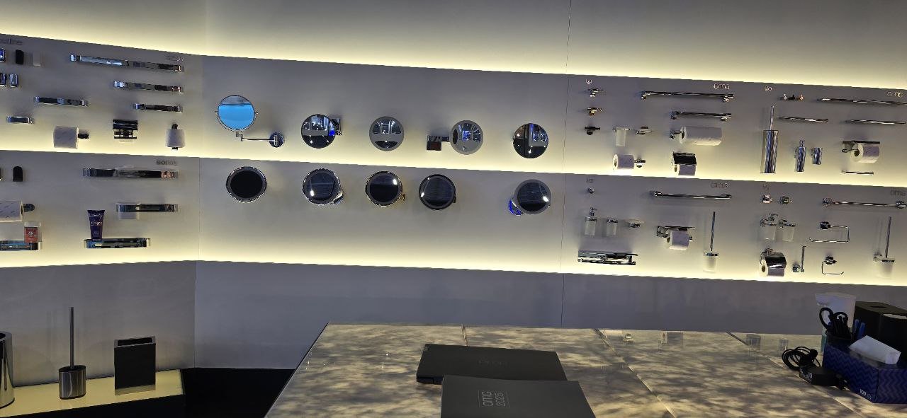 gallery grid image